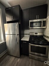 Building Photo - 662 Avenue A