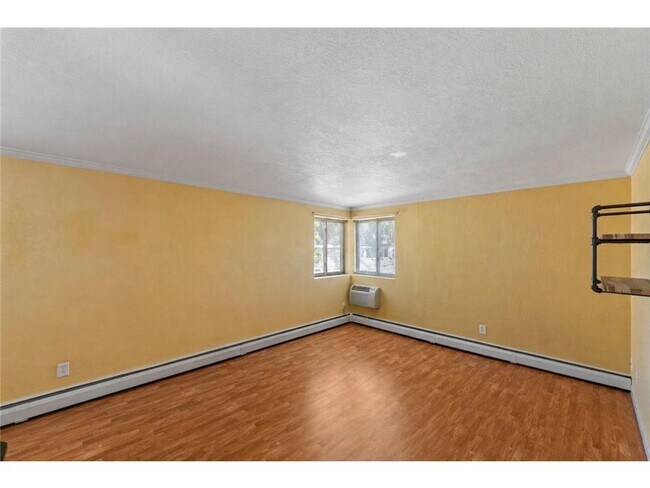 Building Photo - 3120 Hennepin Ave S