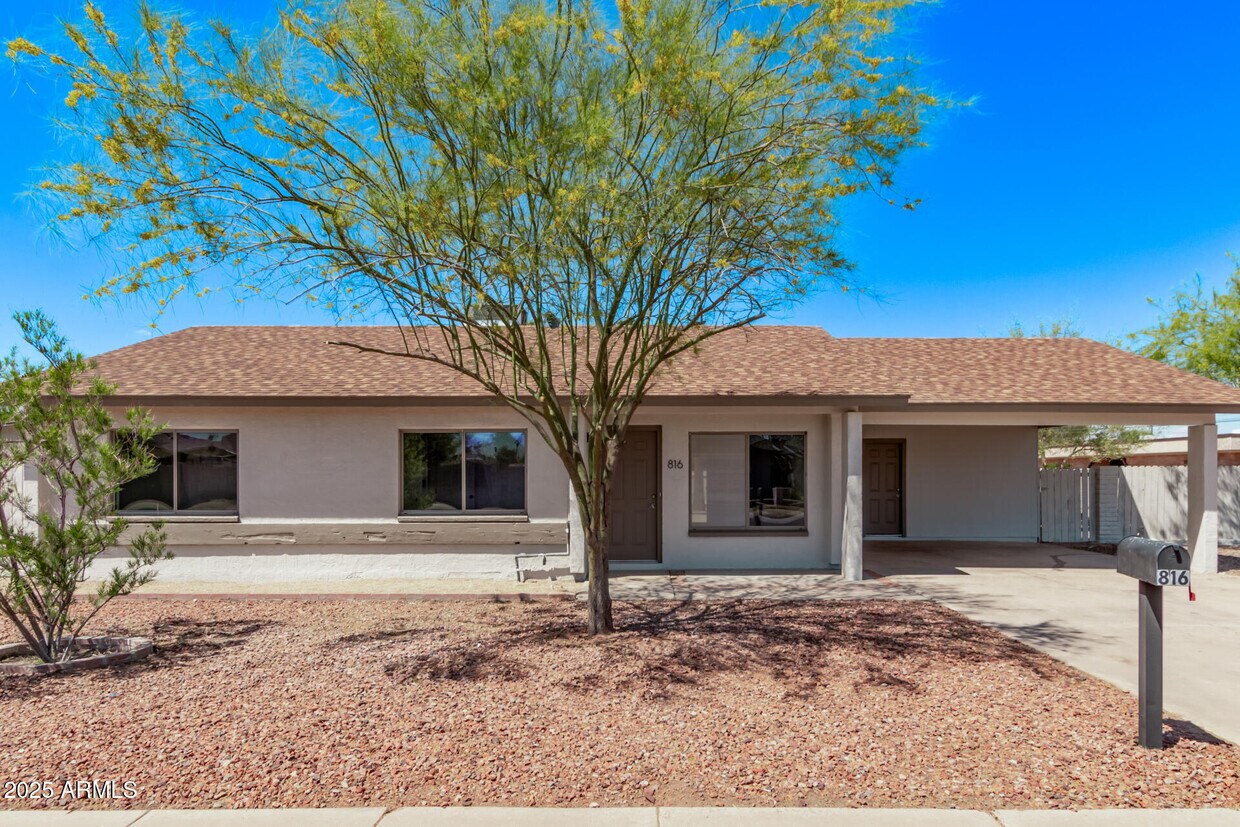Foto principal - 816 E Saguaro St