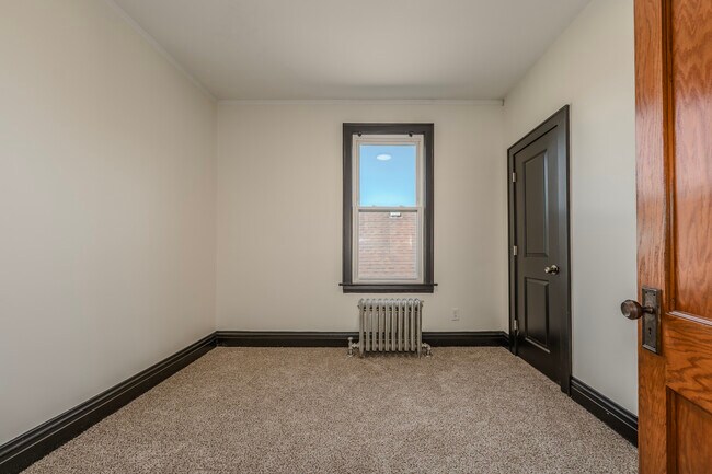 Building Photo - 7236 S Fairfield Ave