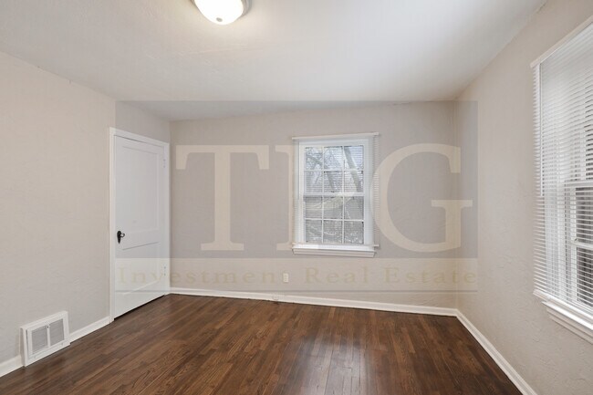 Foto del edificio - 3407 NE Monterey Ave