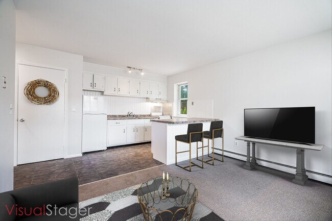 Cocina y sala de estar - 18 Fairfield Ave