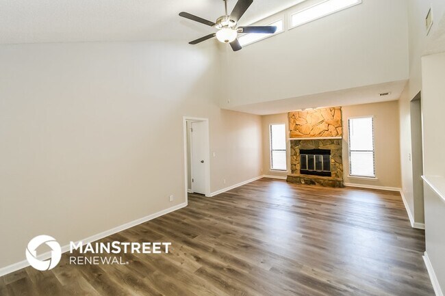 Building Photo - 8219 Crosswind Rd