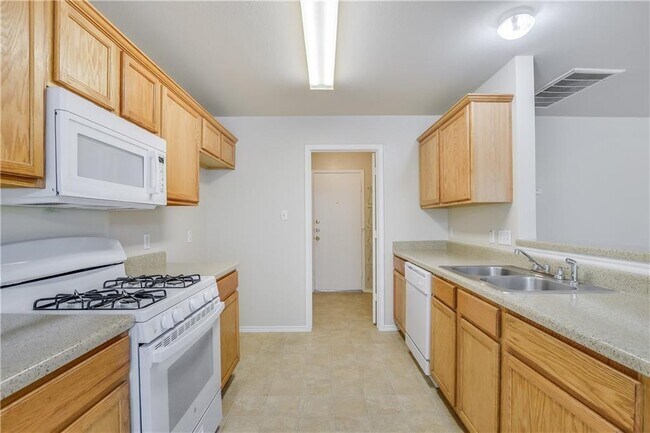 Building Photo - 11705 Raymond C Ewry Ln