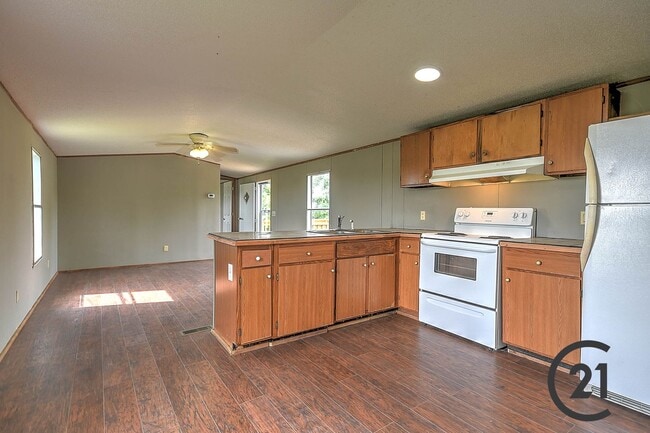 Building Photo - 1315 Reed Rd