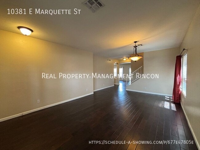 Foto del edificio - 10381 E Marquette St