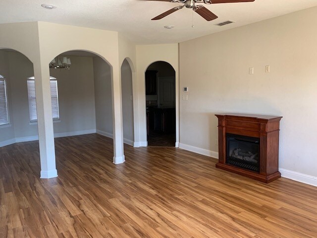 Building Photo - 1008 Elk Ridge Dr