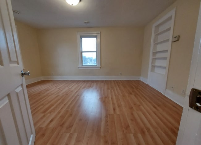Foto del edificio - 443 N Pearl St