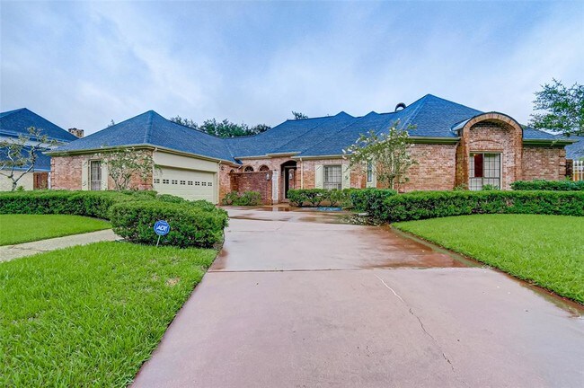 Building Photo - 69 Pipers Walk