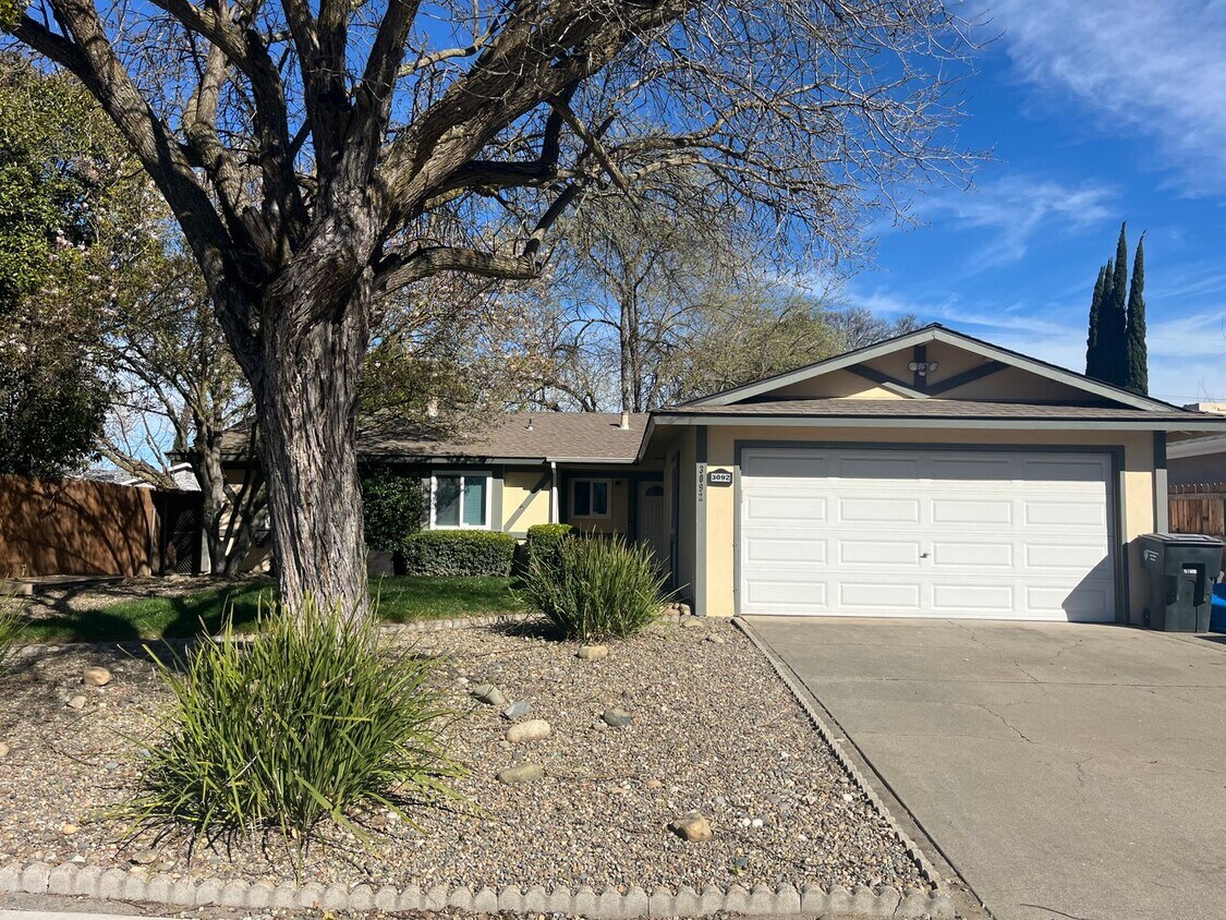 Primary Photo - Cozy 4bed 2bath available in Natomas Sacra...