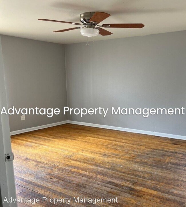 Foto del edificio - 4 br, 2 bath House - 4040 Steele St.