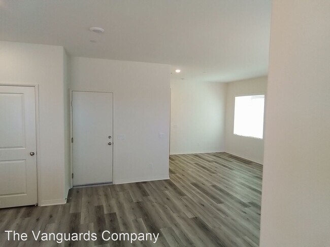 Building Photo - 3 br, 2.5 bath House - 12976 Claremore St.