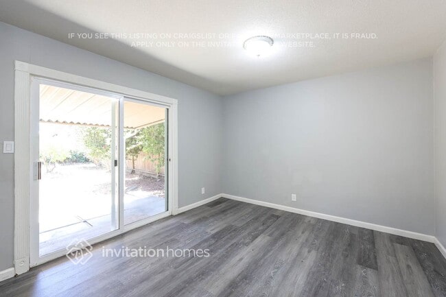 Building Photo - 218 Princeton Ave