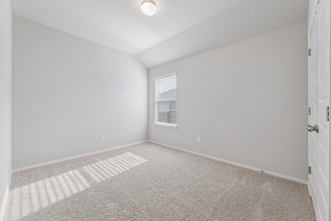 Building Photo - 359 Spiny Lizard Ln