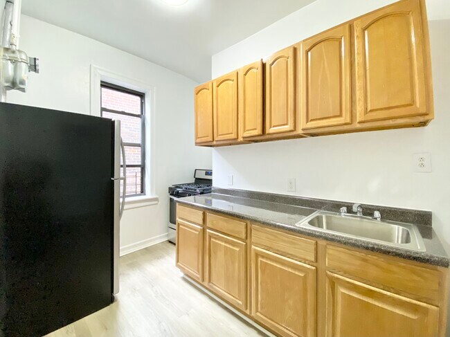 Foto del edificio - 1071 St Nicholas Ave