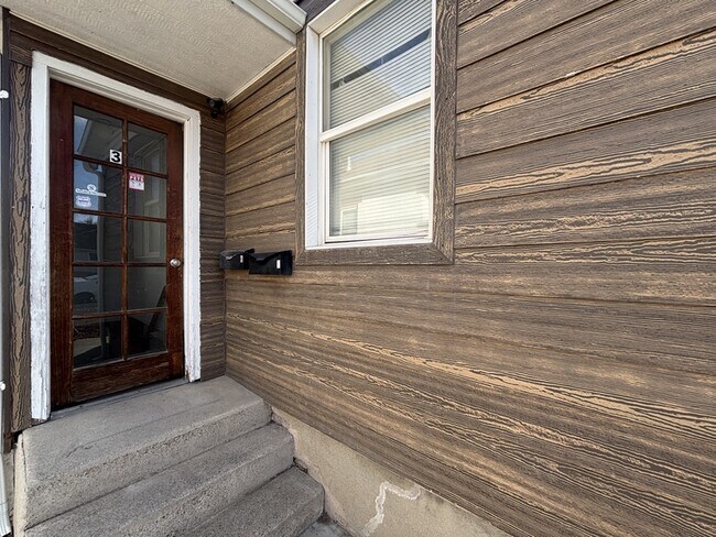 Foto del edificio - 119 E Leslie Ave