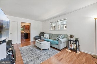 Building Photo - 430 Richey Ave