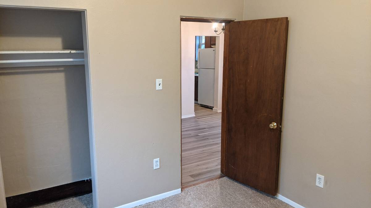 424 Hancock Ave Unit B, Vandergrift, PA 15690 Apartments in