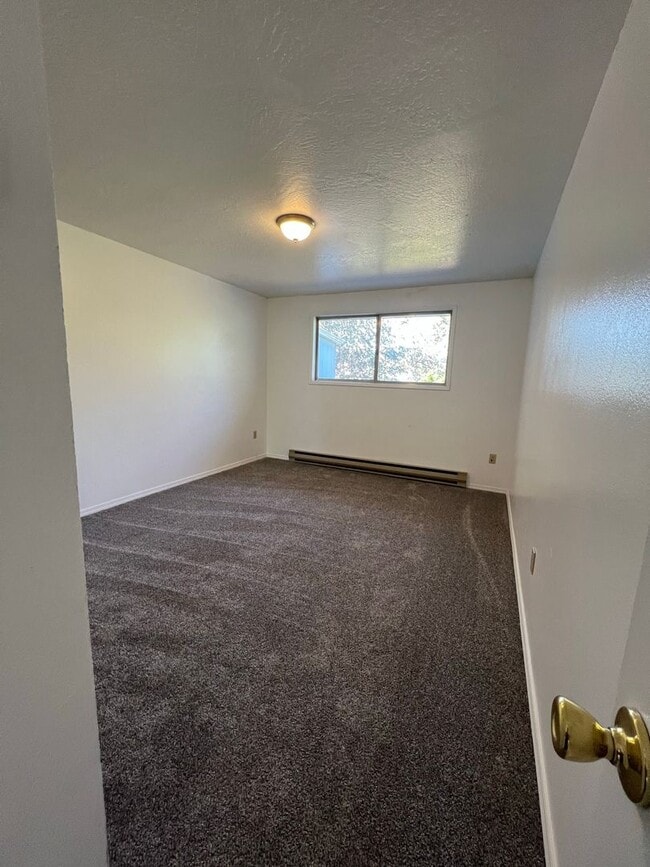 Foto del edificio - 2 bedroom 1 bathroom - Triplex - Moyina Heights - South Suburbs