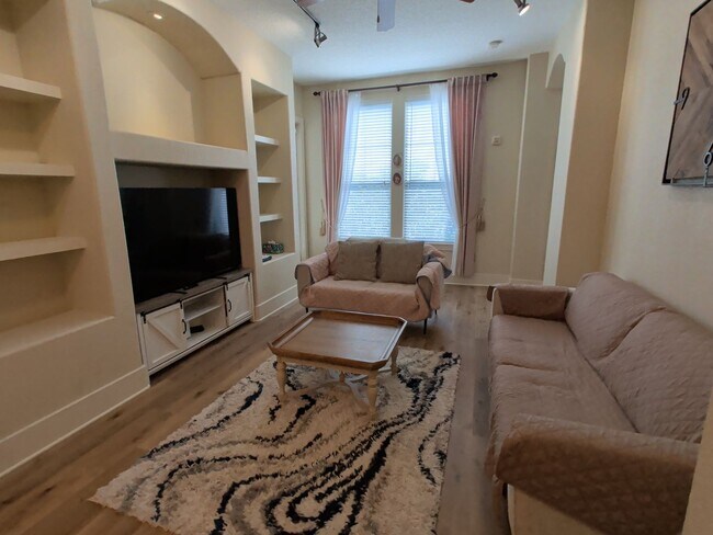 Foto del edificio - 2-Bed/2-Bath in Green Hills/Hillsboro Village