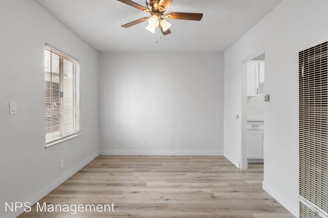 Building Photo - 1 br, 1 bath Apartment - 2652-2728 E 15th ...