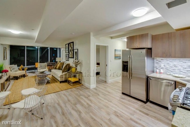 Foto del edificio - 2820 Astoria Blvd