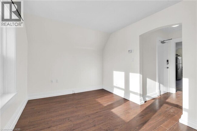 Photo du bâtiment - 98 Church St