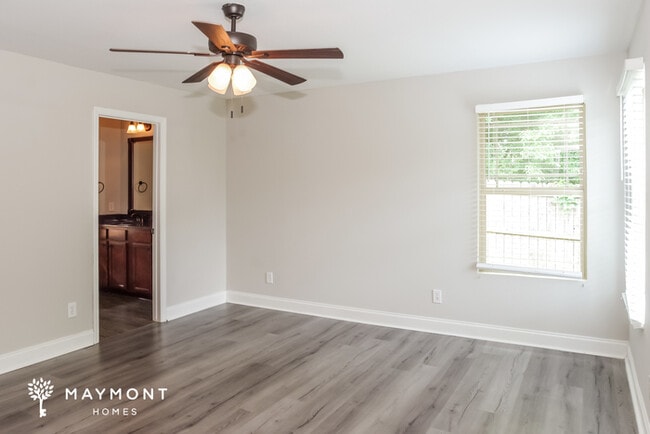 Building Photo - 243 Bermuda Lakes Dr