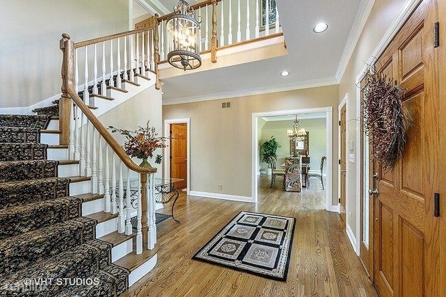 Building Photo - 5 br, 5.5 bath House - 11 Creekside Lane