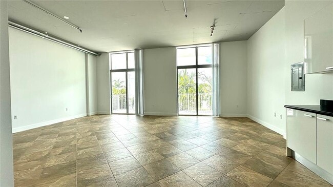 Building Photo - 2100 Van Buren St