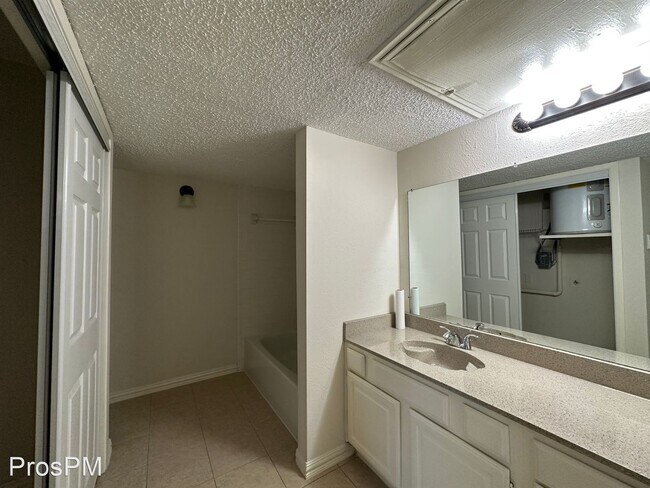 Building Photo - 2 br, 2 bath House - 11490 Audelia Rd - AP...
