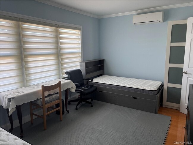 Foto del edificio - 169-10 77th Rd