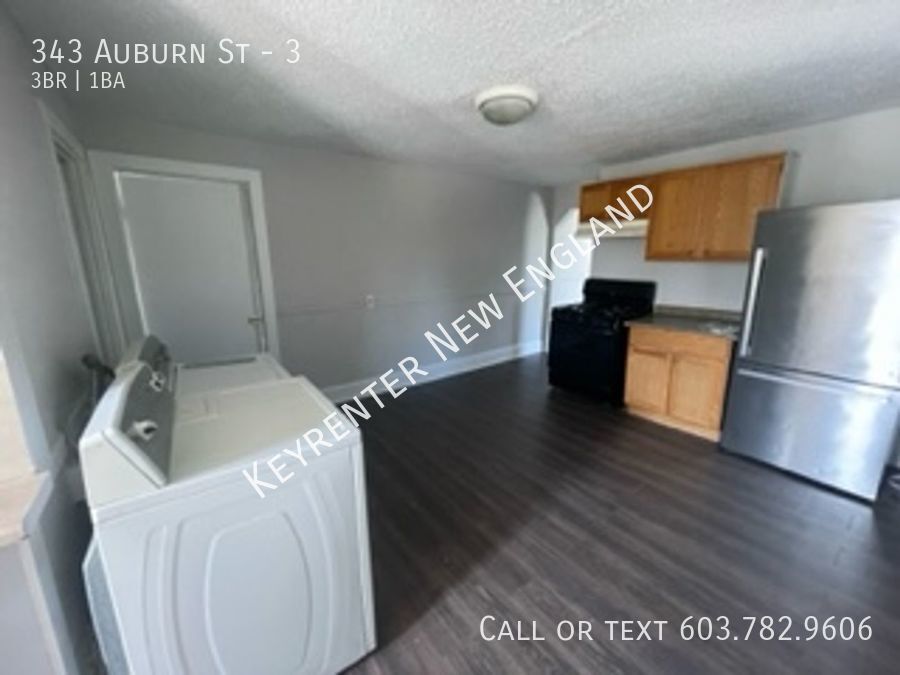 Primary Photo - 3 Bedroom Apartment Available Now