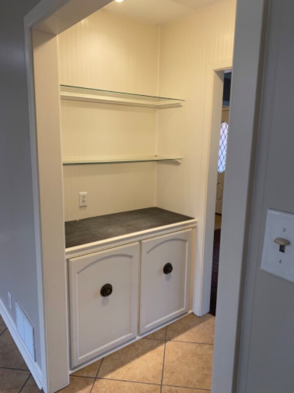 Foto del edificio - 3404 Silverwood Dr