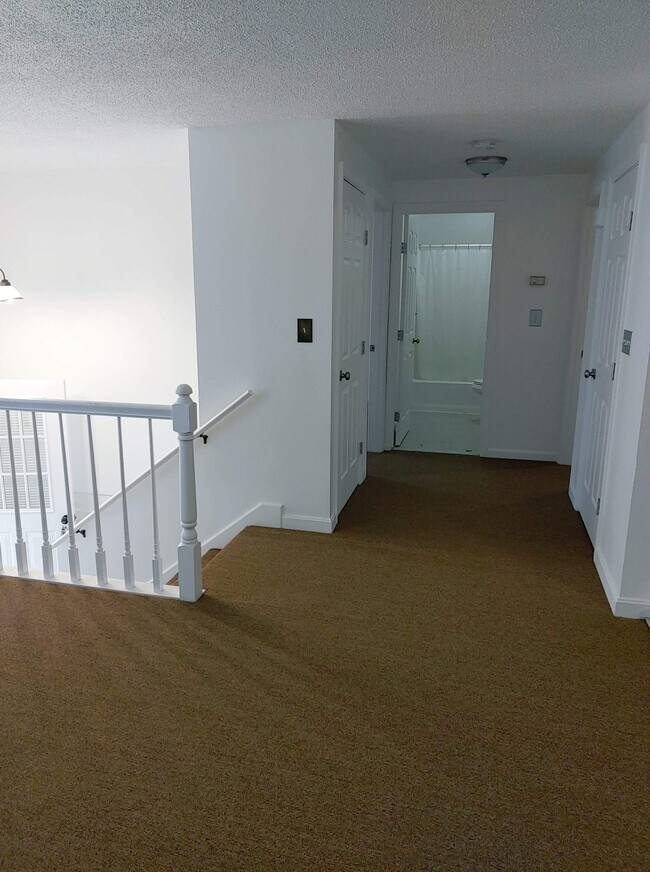 Building Photo - 9 Candida Ct