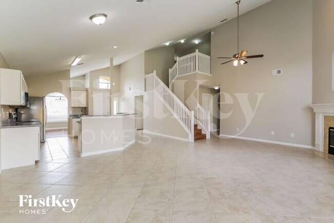 Foto del edificio - 586 Timber Trace Ct