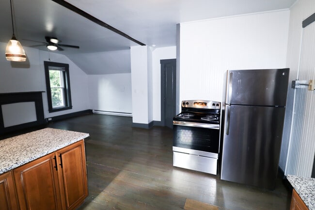 Building Photo - 2612 Eden Ave