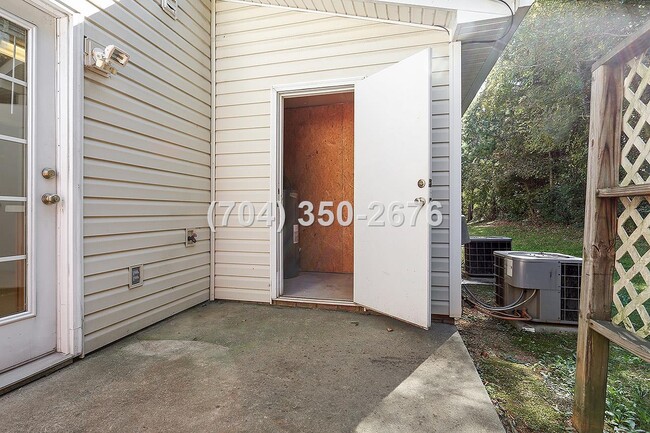 Building Photo - 1308 S Hayne St