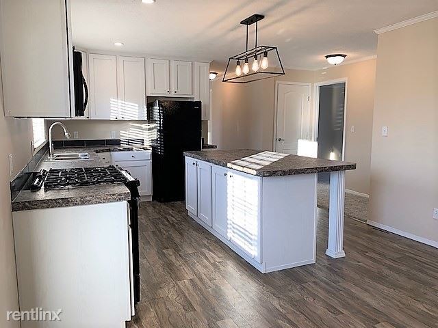 Building Photo - 3 br, 2 bath Mobile Home - 1201 Westover Blvd