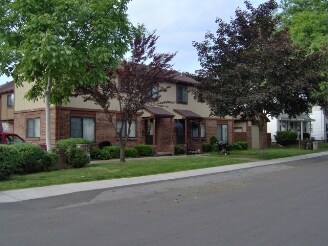 Foto del edificio - 216-226 Magnolia Ave