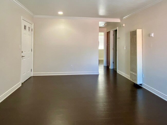 Building Photo - Bright Remodeled Upstairs Condo in Santa C...