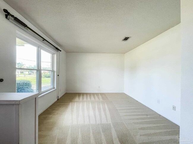 Foto del edificio - 5527 Sunburst Ln