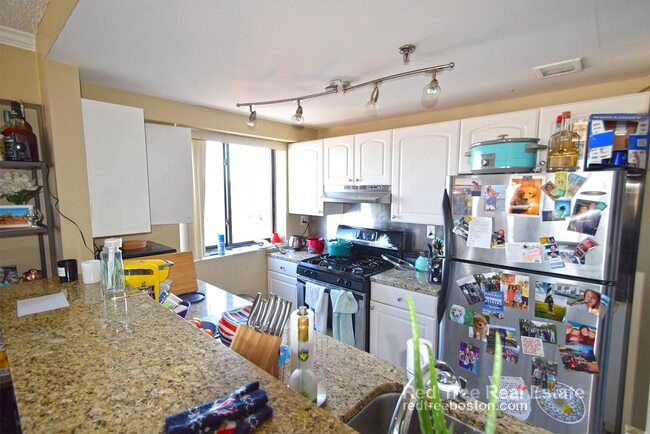 Photo - 15 N Beacon St Apartment