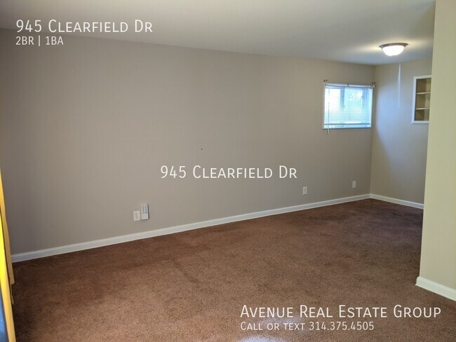 Building Photo - Just Listed! Move in Ready!!!