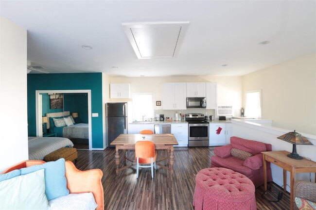 The Heights Studio - The Heights Studio Apartment