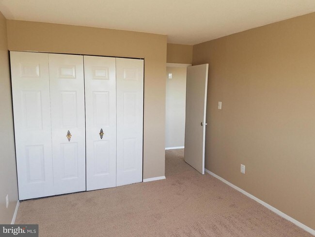 Foto del edificio - 1836 Metzerott Rd