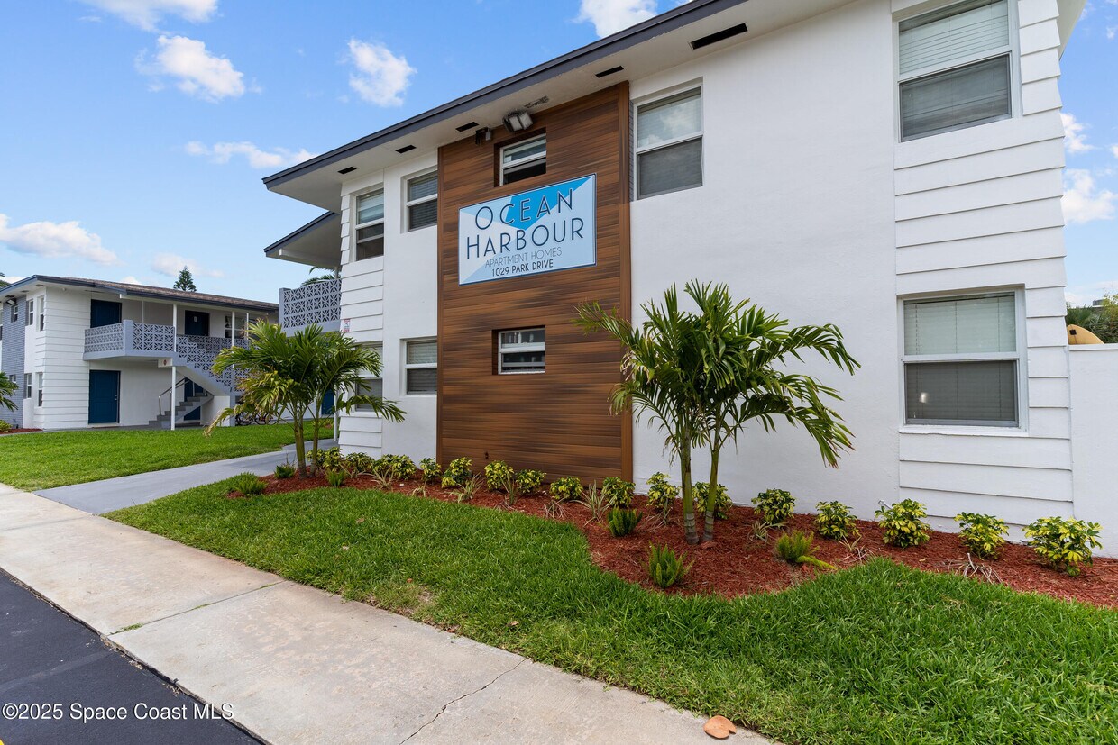 Foto principal - 1029 Park Dr