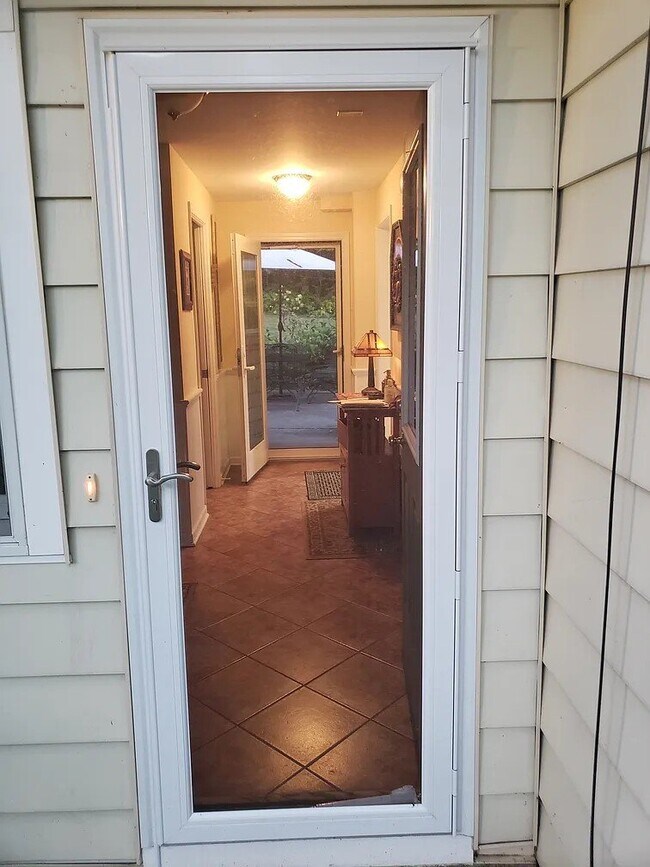 Foto del edificio - 50 Larned Ln