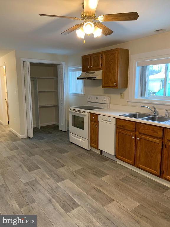 Foto principal - 1232 Railroad Rd