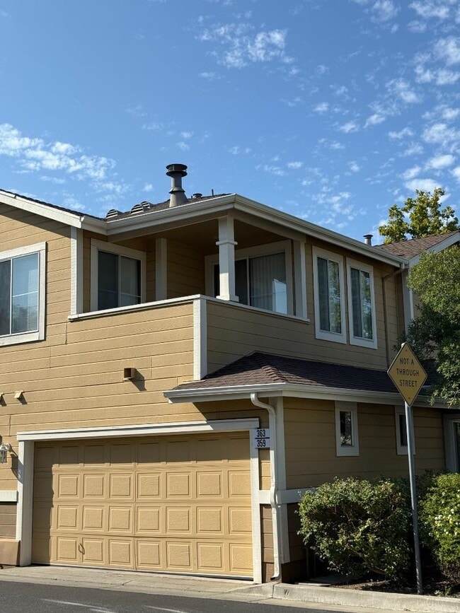 Building Photo - 359 Maeve Ct